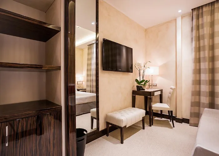Oda ve Kahvaltı Maison Candia Luxury House Roma